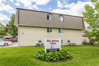 5th Ave Place in Marion, IA - Building Photo - Building Photo