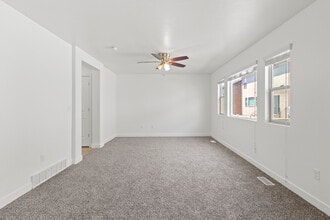 2668 Cottonwood Dr in Lehi, UT - Building Photo - Building Photo
