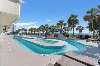 2300 N Ocean Blvd in Myrtle Beach, SC - Building Photo - Building Photo