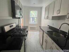 100 Kilsyth Rd in Boston, MA - Building Photo - Building Photo