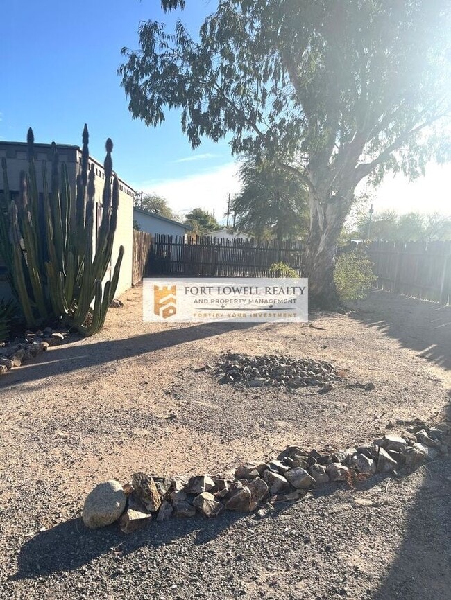1517 E Glenn St in Tucson, AZ - Building Photo - Building Photo