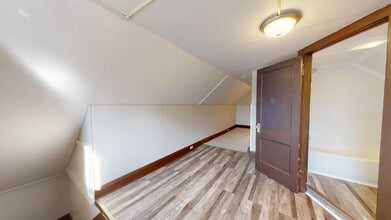 3210 W 98th St in Cleveland, OH - Building Photo - Building Photo