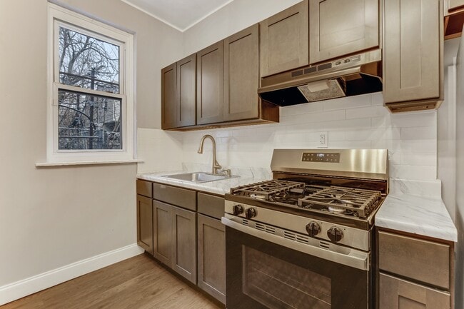 1727 S 58th St in Philadelphia, PA - Building Photo - Building Photo