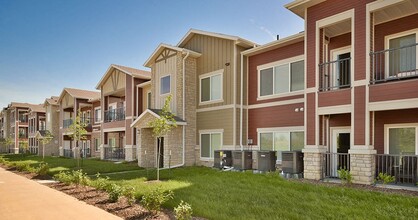 The Venue at Werner Park Apartments in Papillion, NE - Foto de edificio - Building Photo