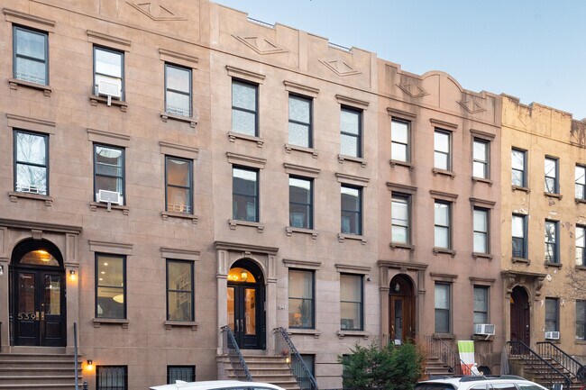 541 Henry St in Brooklyn, NY - Building Photo - Building Photo