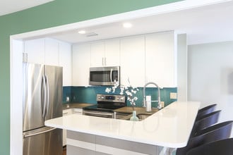 Pinegate in Merriam, KS - Foto de edificio - Interior Photo
