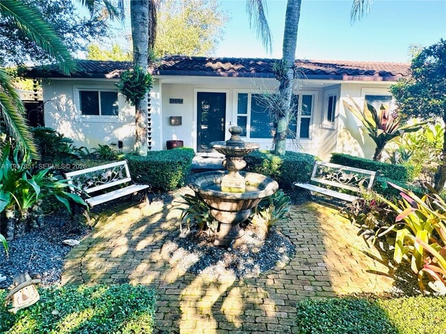 8160 W 18th Ct in Hialeah, FL - Building Photo - Building Photo