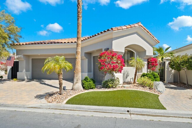 872 Mission Creek Dr in Palm Desert, CA - Building Photo - Building Photo