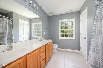 709 Woodgreen Dr in Durham, NC - Building Photo - Building Photo