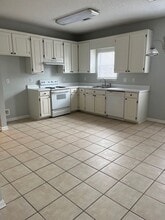 242 Mayfield Dr in Leesburg, GA - Building Photo - Building Photo