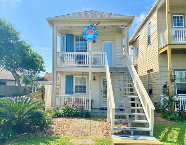 property at 3615 1/2 Ursuline St