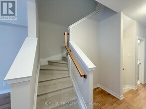 515 Galanthus Walk in Ottawa, ON - Building Photo - Building Photo