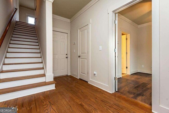 property at 782 Liberty Commons Dr NW