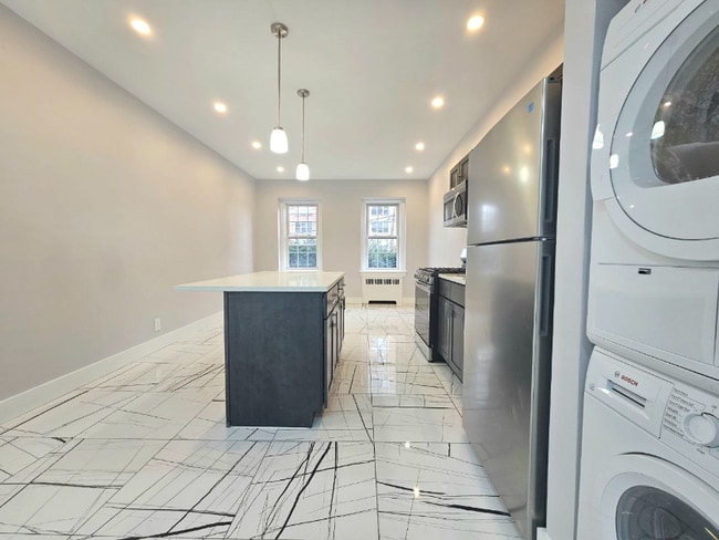 1 Dewitt Rd in Elizabeth, NJ - Building Photo - Building Photo