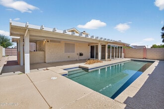 1719 E Sandalwood Rd in Casa Grande, AZ - Building Photo - Building Photo