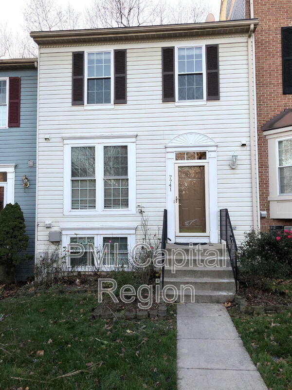 property at 7741 Patuxent Oak Ct