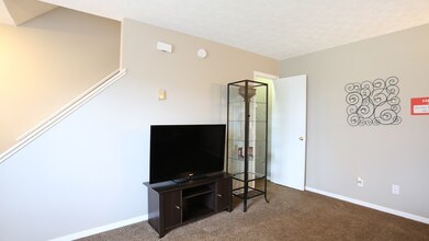 Wyndham Ridge Townhomes in Columbus, OH - Foto de edificio - Interior Photo