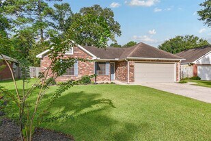 5703 Alpine Heights Dr in Porter, TX - Building Photo