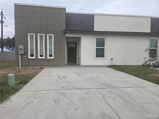 property at 6 6th St