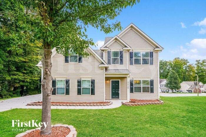 5519 Pinebrook Ln in Winston-Salem, NC - Building Photo