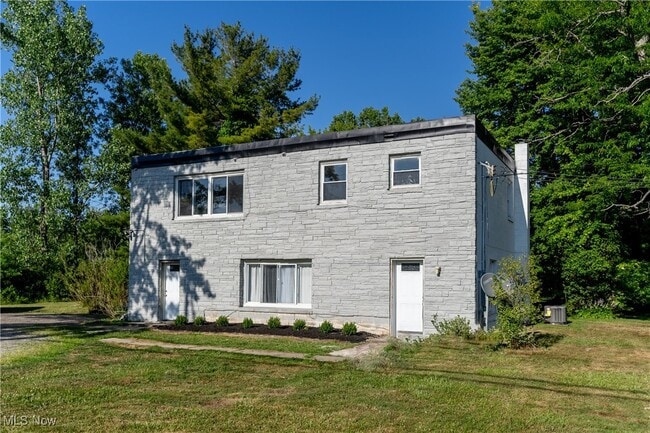 property at 4006 Center Rd