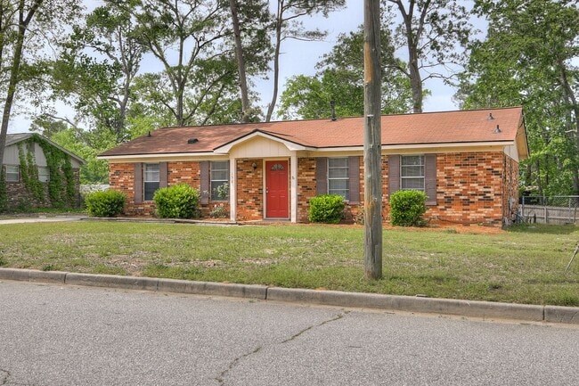 150 Thomas Dr in Martinez, GA - Building Photo - Building Photo