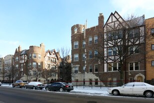 5711-5721 N Kimball Ave in Chicago, IL - Building Photo