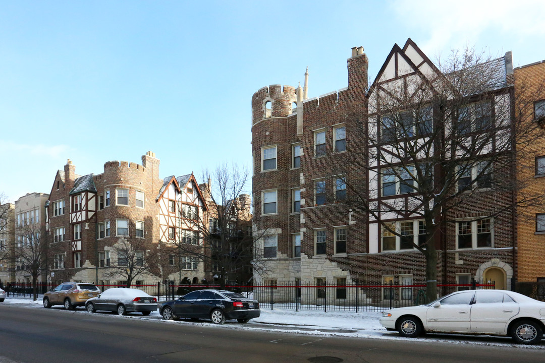 5711-5721 N Kimball Ave in Chicago, IL - Building Photo