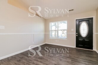 1596 Mill Oak Dr in Virginia Beach, VA - Building Photo - Building Photo