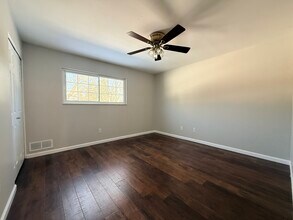 670 E Fox Hills Dr, Unit 109 in Bloomfield Hills, MI - Building Photo - Building Photo