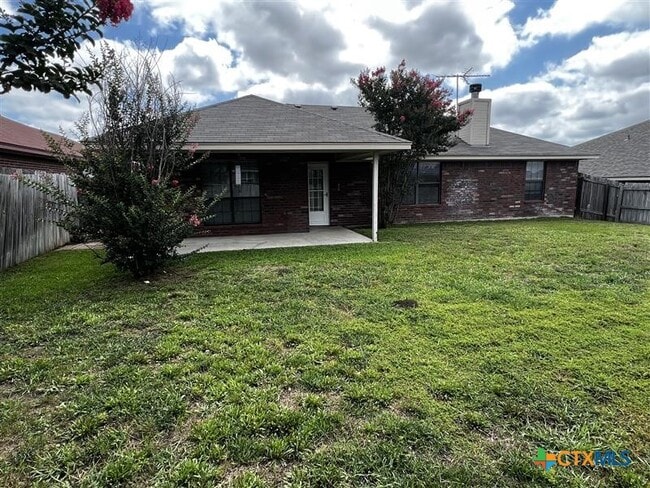 property at 5505 Gunnison Dr