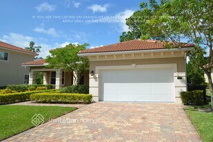 6833 Osage Cir in Greenacres, FL - Building Photo