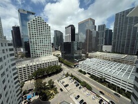 801 Brickell Bay Dr, Unit 2064 in Miami, FL - Building Photo
