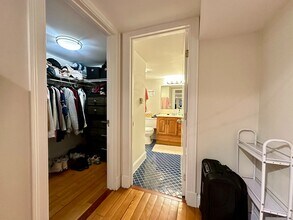 836 Huntington Ave, Unit 1 in Boston, MA - Building Photo - Building Photo