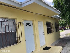 1115 21st St-Unit -#1 in West Palm Beach, FL - Building Photo - Building Photo