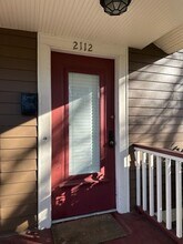 2112 5th Ave W in Seattle, WA - Foto de edificio - Building Photo