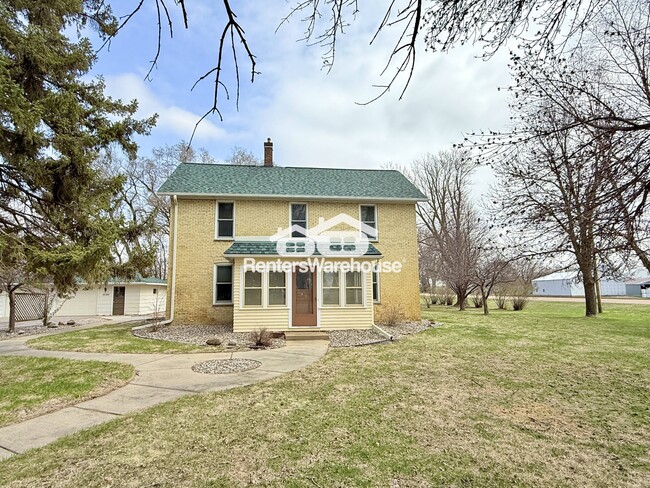 15182 County Rd 40 in Carver, MN - Building Photo - Building Photo