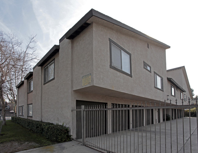 12521-12571 Euclid St in Garden Grove, CA - Building Photo - Building Photo