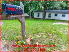 2086 Mesa Dr in Semmes, AL - Building Photo - Building Photo