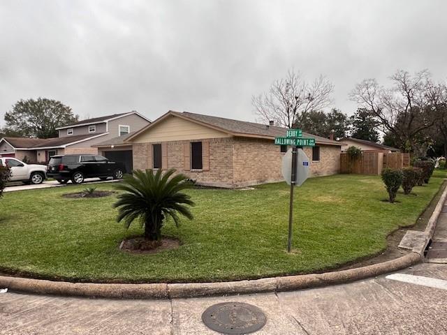 11839 Hallowing Point Rd in Houston, TX - Building Photo