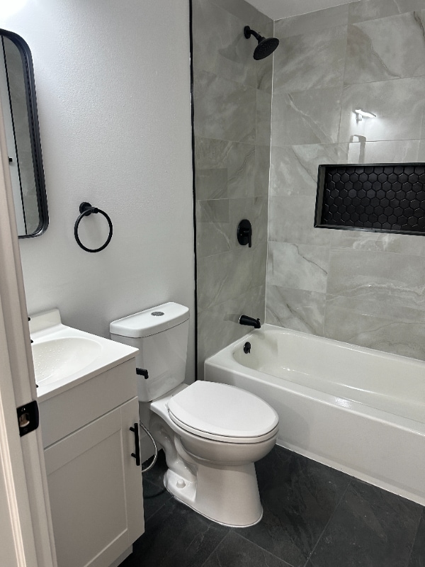 5510 Matthews St in Philadelphia, PA - Foto de edificio - Building Photo