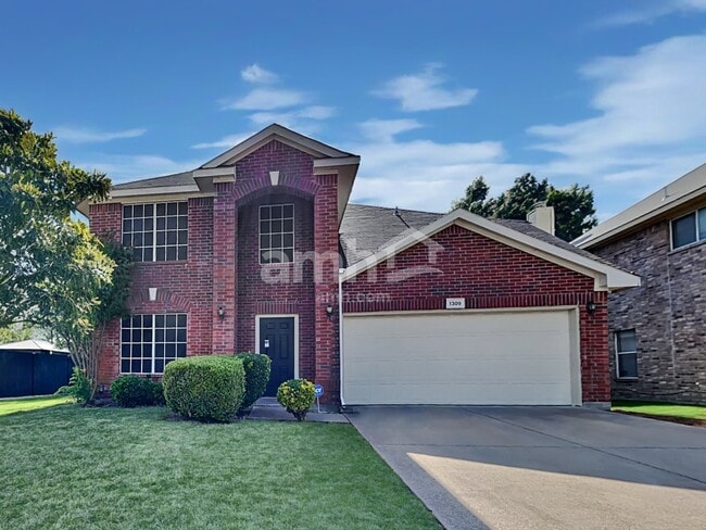 1309 Greenleaf Ct