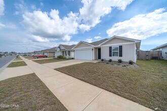 5028 Rivergrass Dr in Panama City, FL - Building Photo - Building Photo