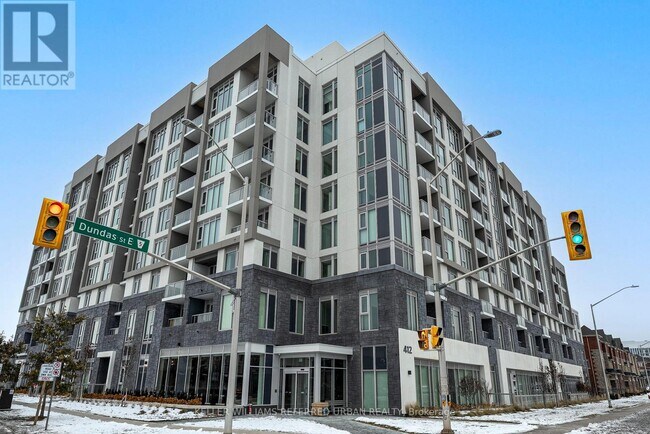 412 Silver Maple Rd in Oakville, ON - Building Photo - Building Photo