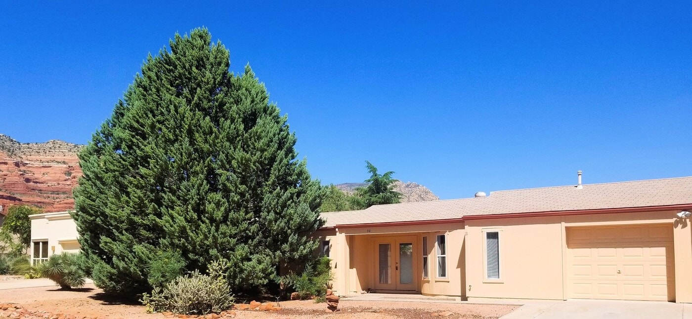 30 Cochise Dr in Sedona, AZ - Building Photo