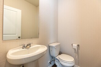 13021 Kalinoski in Saint Hedwig, TX - Building Photo - Building Photo