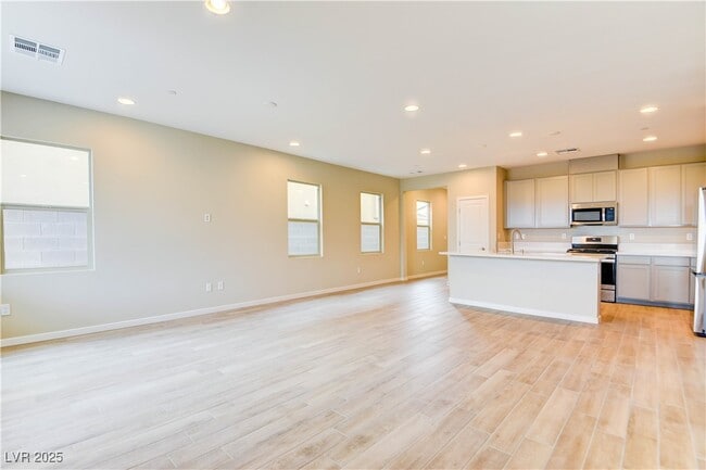 property at 11840 Pelican Butte Ave