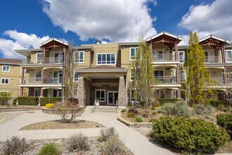 2200 Upper Sundance Dr in West Kelowna, BC - Building Photo - Building Photo