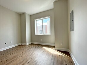 715 Cantrell St in Philadelphia, PA - Building Photo - Building Photo
