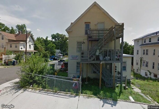 132 Cooke St